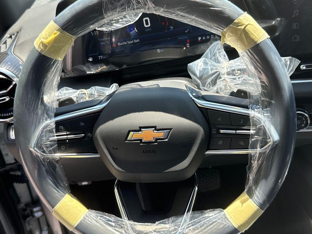 new 2026 Chevrolet Equinox car, priced at $30,325