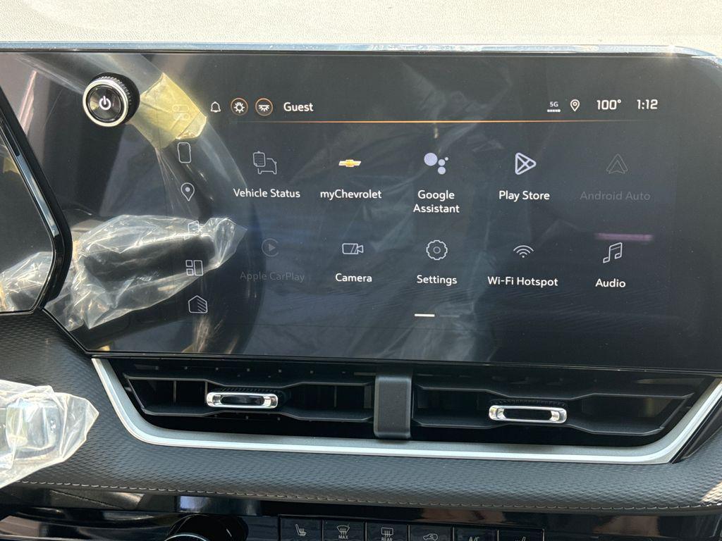 new 2026 Chevrolet Equinox car, priced at $30,325