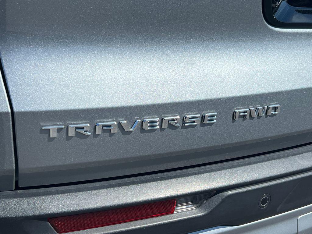 used 2026 Chevrolet Traverse car, priced at $43,794