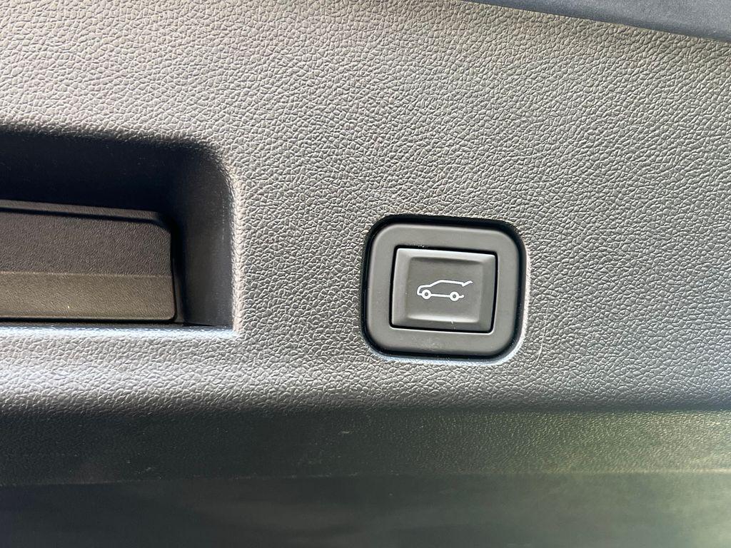 used 2026 Chevrolet Traverse car, priced at $43,794