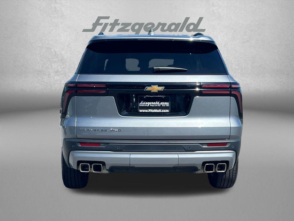 used 2026 Chevrolet Traverse car, priced at $43,794