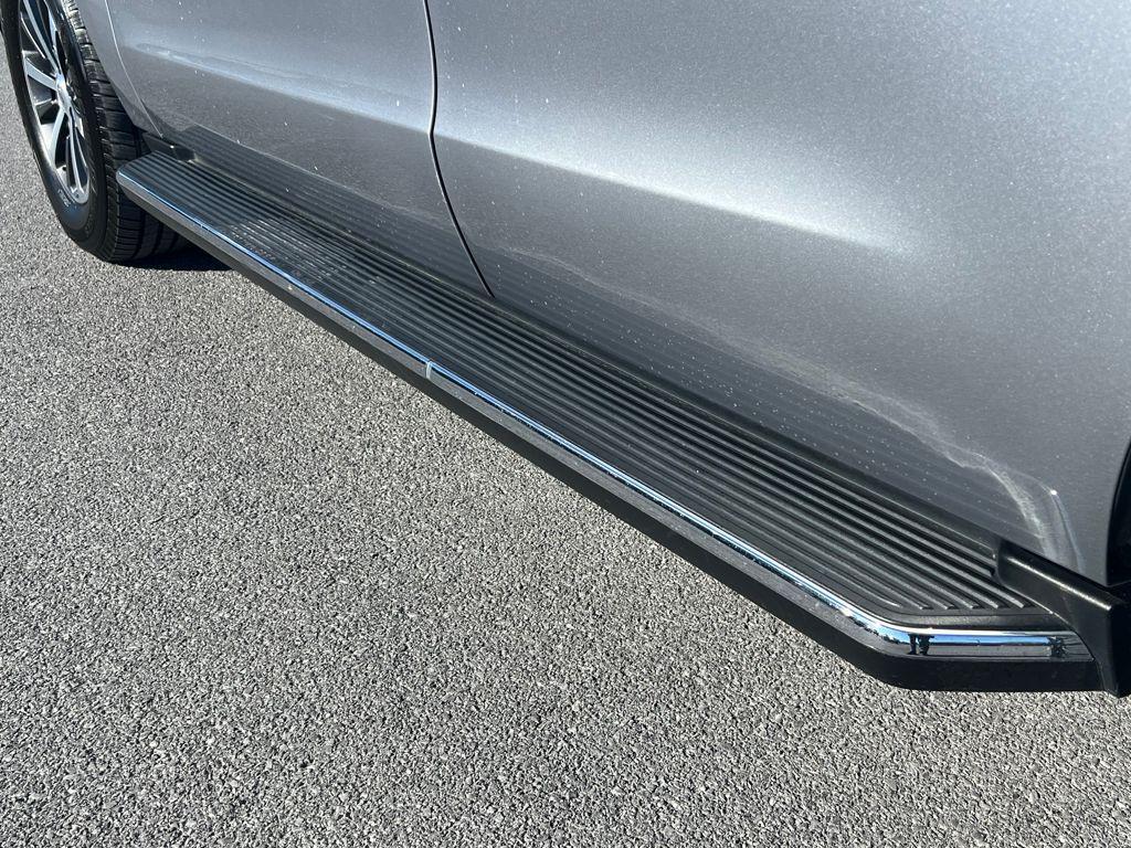 used 2021 Ford Expedition car, priced at $28,995