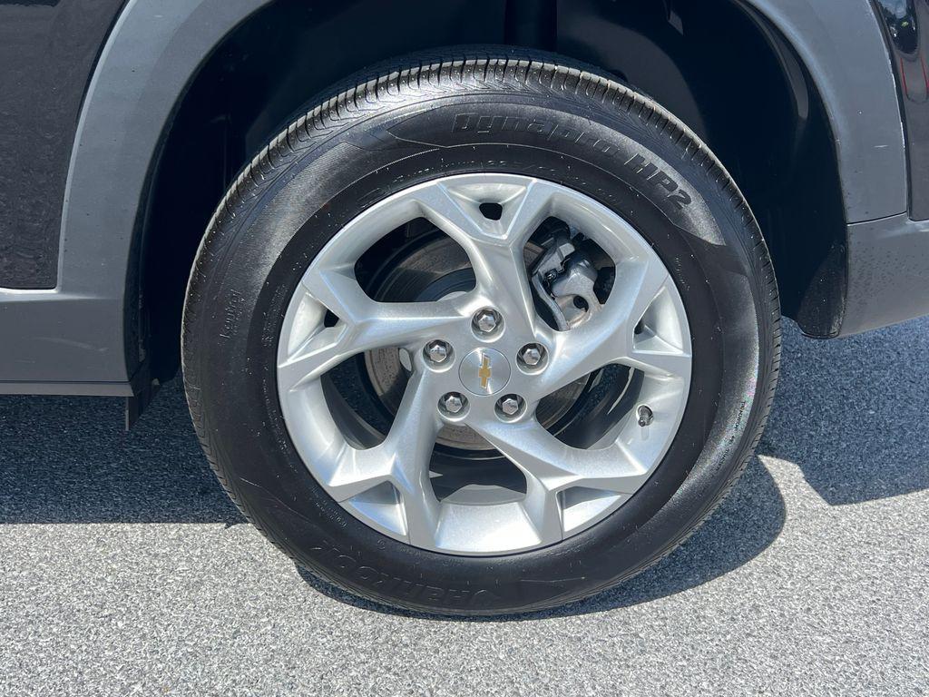 used 2025 Chevrolet Trax car, priced at $22,194