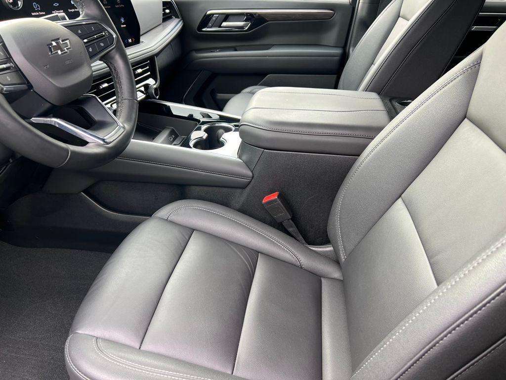 used 2025 Chevrolet Tahoe car, priced at $69,995