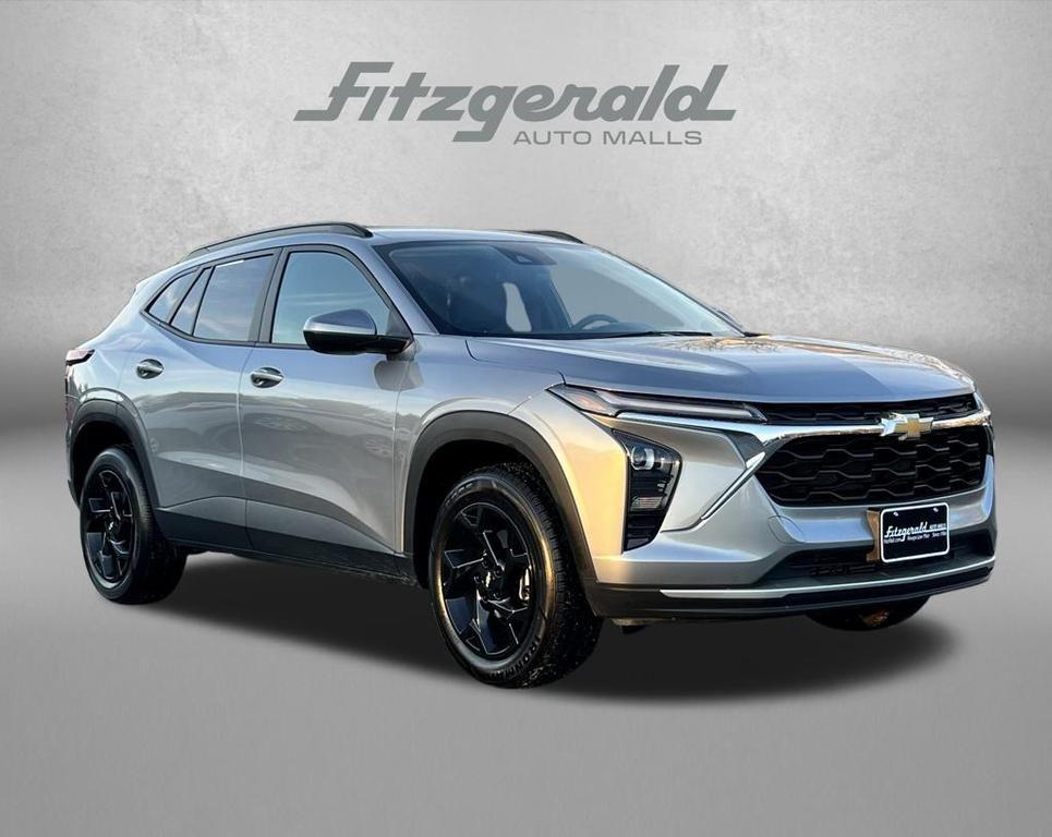 used 2025 Chevrolet Trax car, priced at $19,895