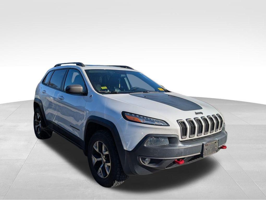 used 2014 Jeep Cherokee car, priced at $10,495