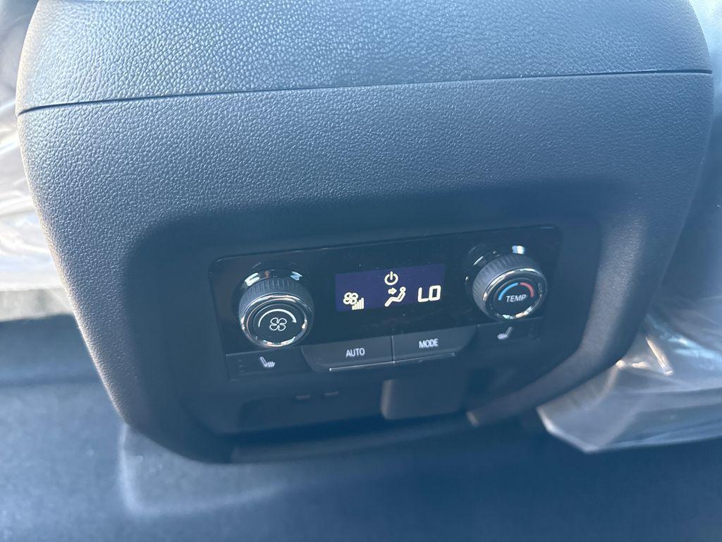 new 2026 Chevrolet Traverse car, priced at $58,034