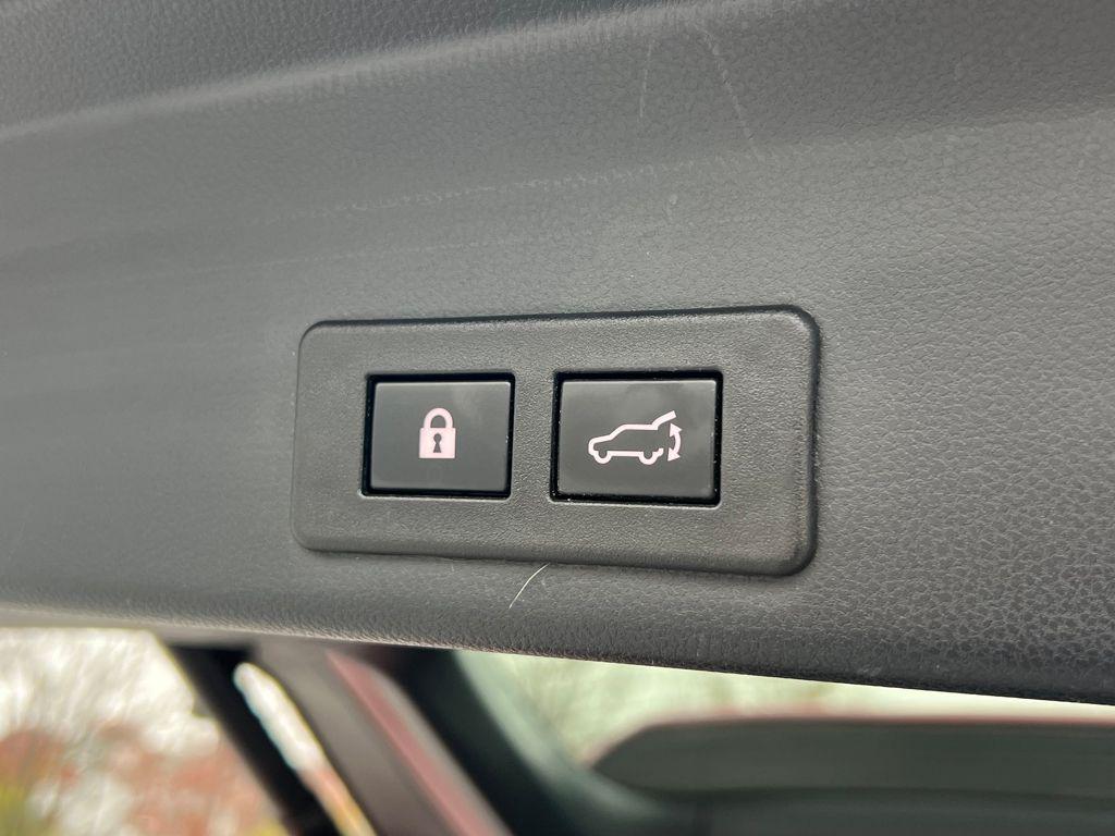 used 2021 Subaru Ascent car, priced at $17,995