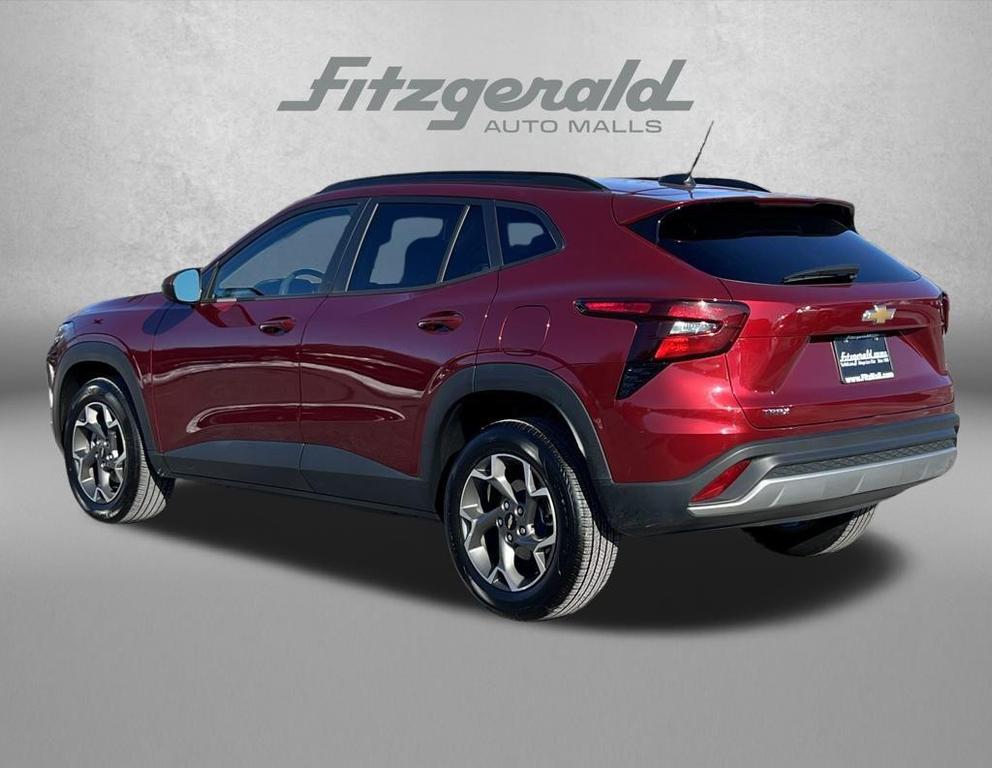 used 2025 Chevrolet Trax car, priced at $21,395