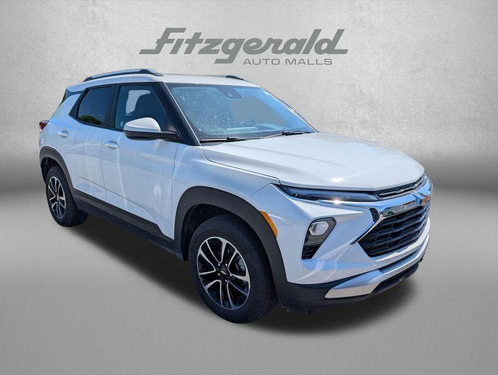 used 2025 Chevrolet TrailBlazer car, priced at $24,794