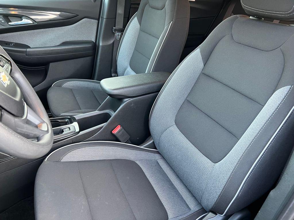 used 2025 Chevrolet TrailBlazer car, priced at $23,495