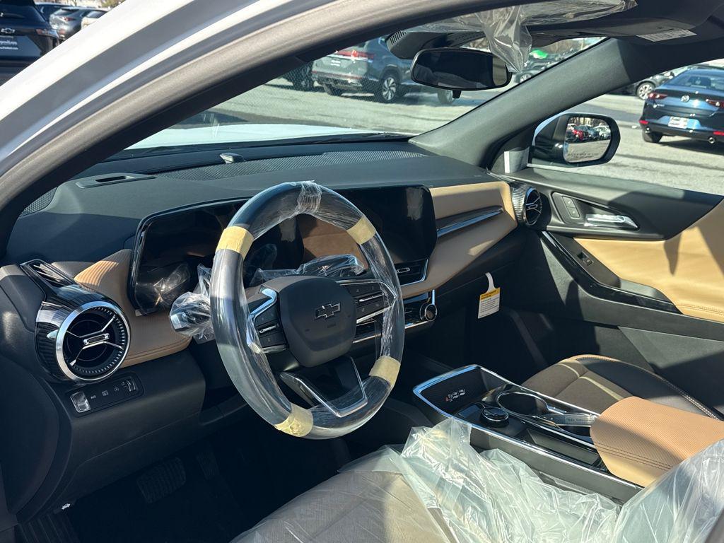 new 2026 Chevrolet Equinox car, priced at $37,545