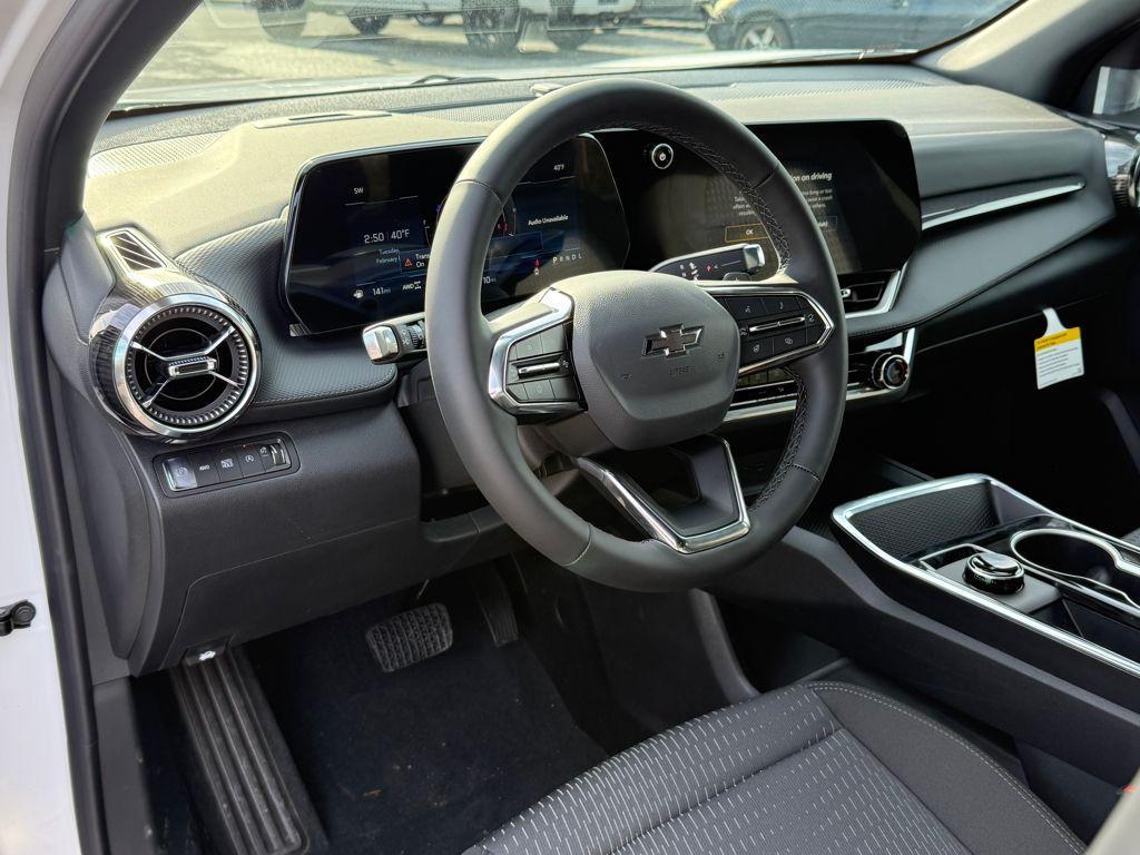 new 2026 Chevrolet Equinox car, priced at $31,557