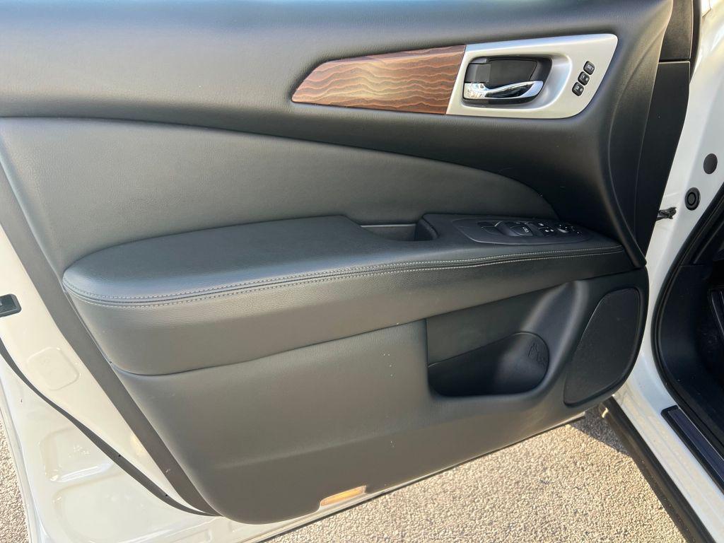 used 2020 Nissan Pathfinder car, priced at $13,895