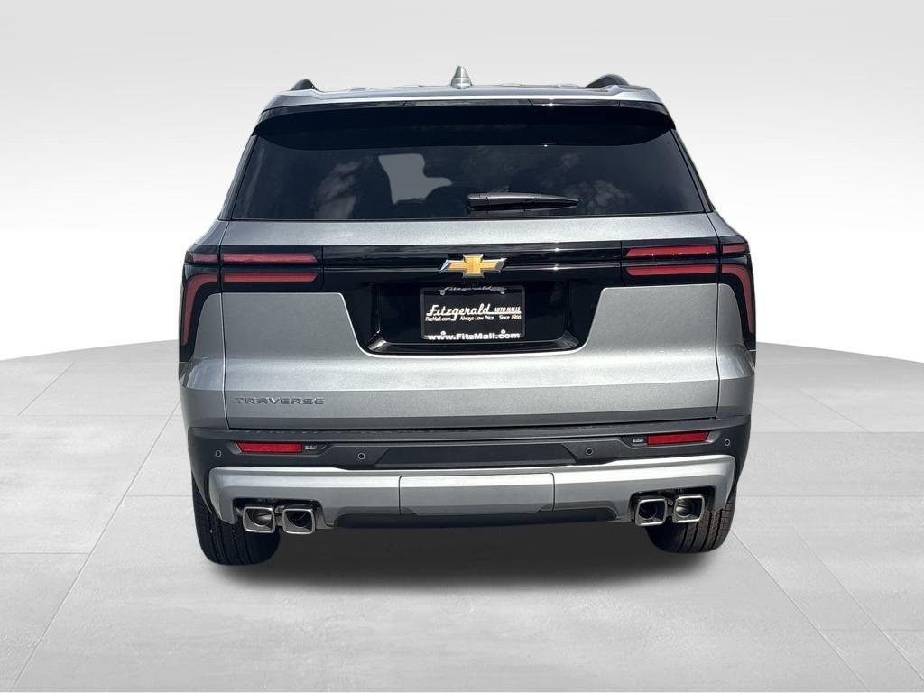 new 2026 Chevrolet Traverse car, priced at $37,930