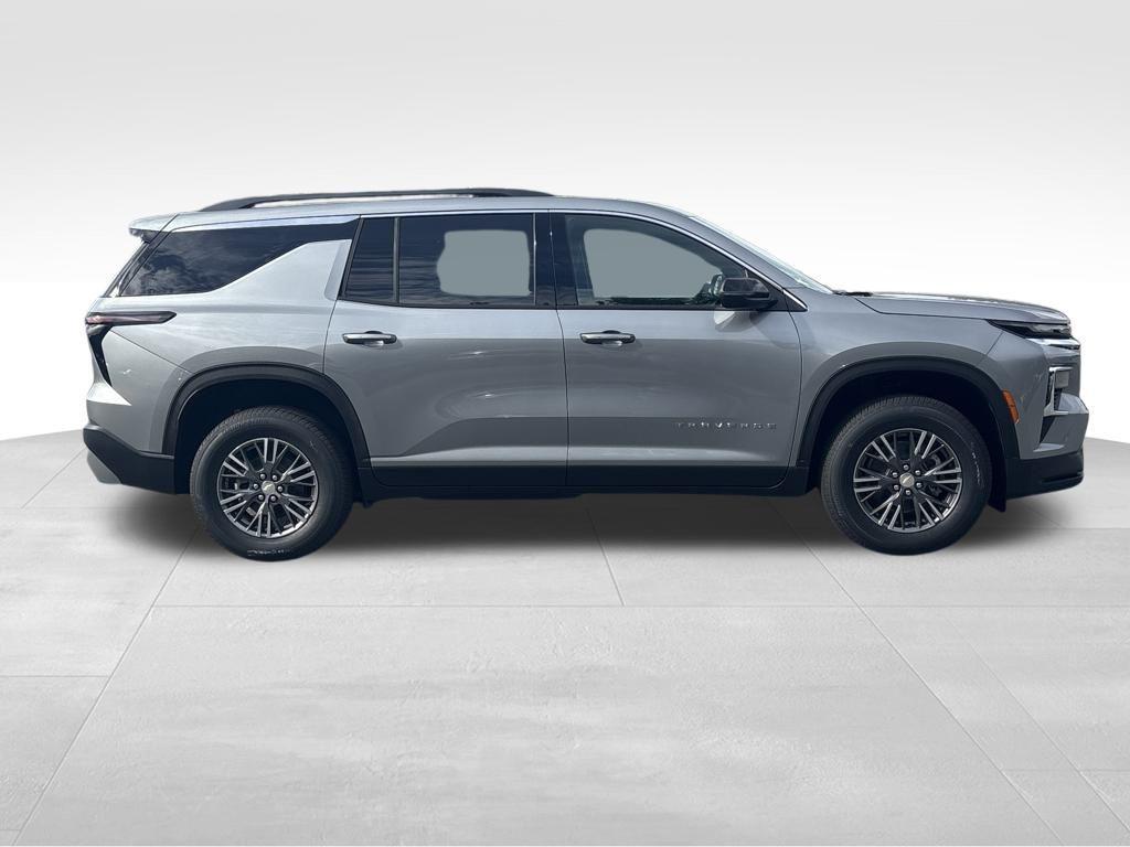 new 2026 Chevrolet Traverse car, priced at $37,930
