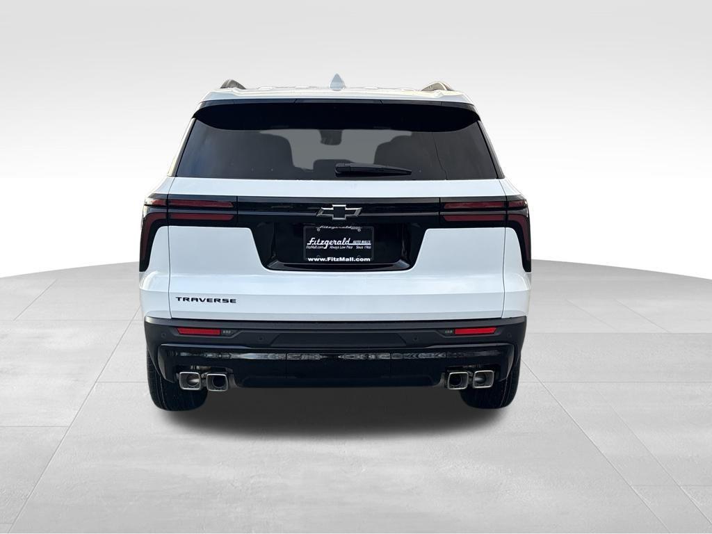 new 2026 Chevrolet Traverse car, priced at $42,044