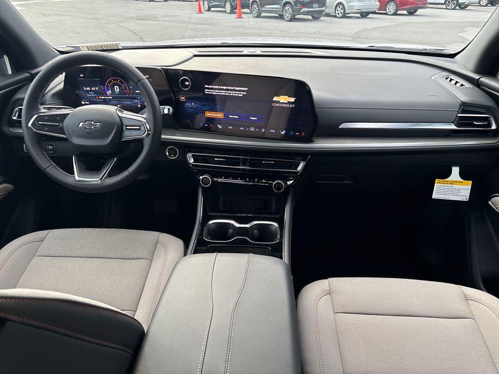 new 2026 Chevrolet Traverse car, priced at $42,044