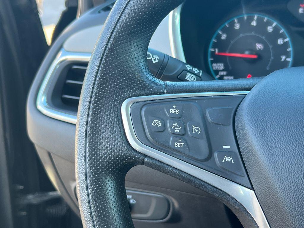 used 2022 Chevrolet Equinox car, priced at $19,594