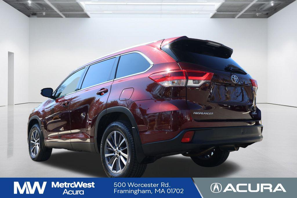 used 2019 Toyota Highlander car, priced at $23,788