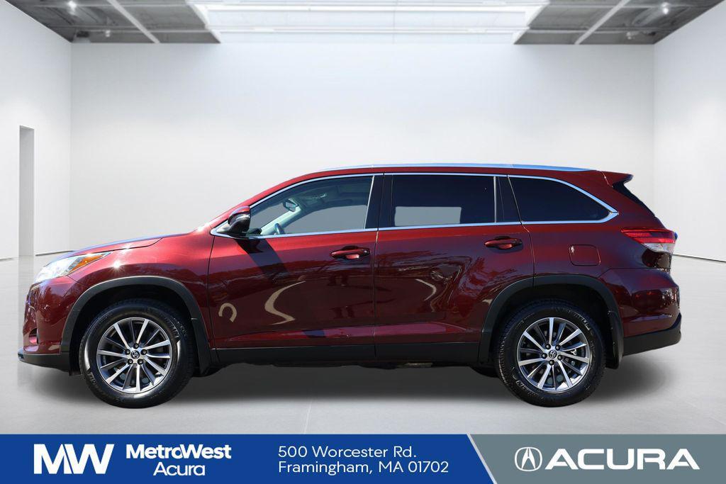 used 2019 Toyota Highlander car, priced at $23,788