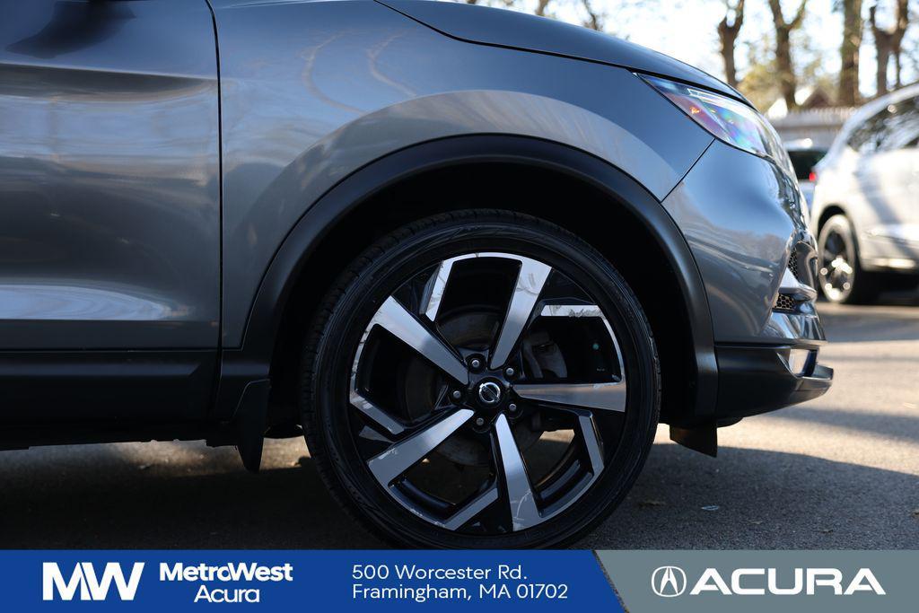 used 2020 Nissan Rogue Sport car, priced at $17,488