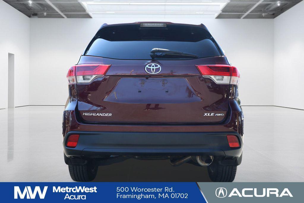 used 2019 Toyota Highlander car, priced at $25,788