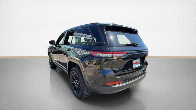 used 2025 Jeep Grand Cherokee car, priced at $35,848