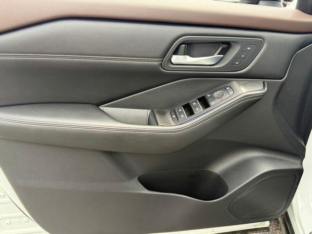 used 2023 Nissan Rogue car, priced at $25,366