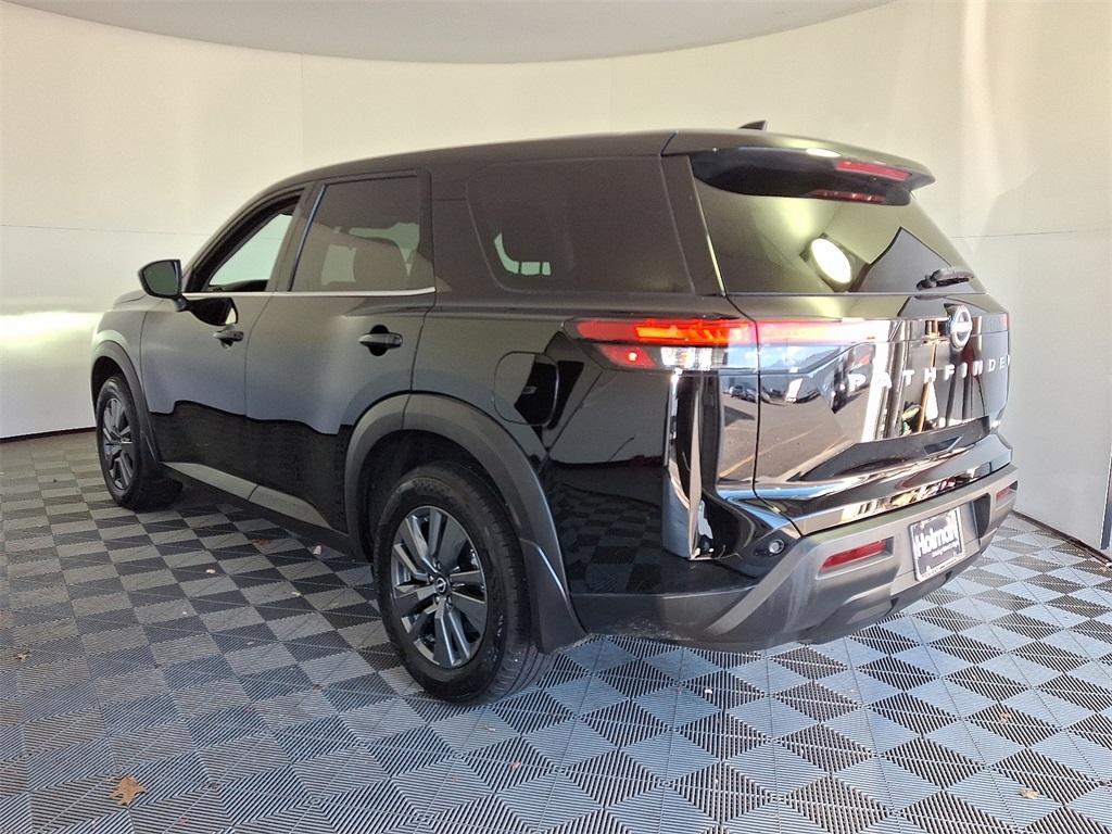 used 2024 Nissan Pathfinder car, priced at $27,990