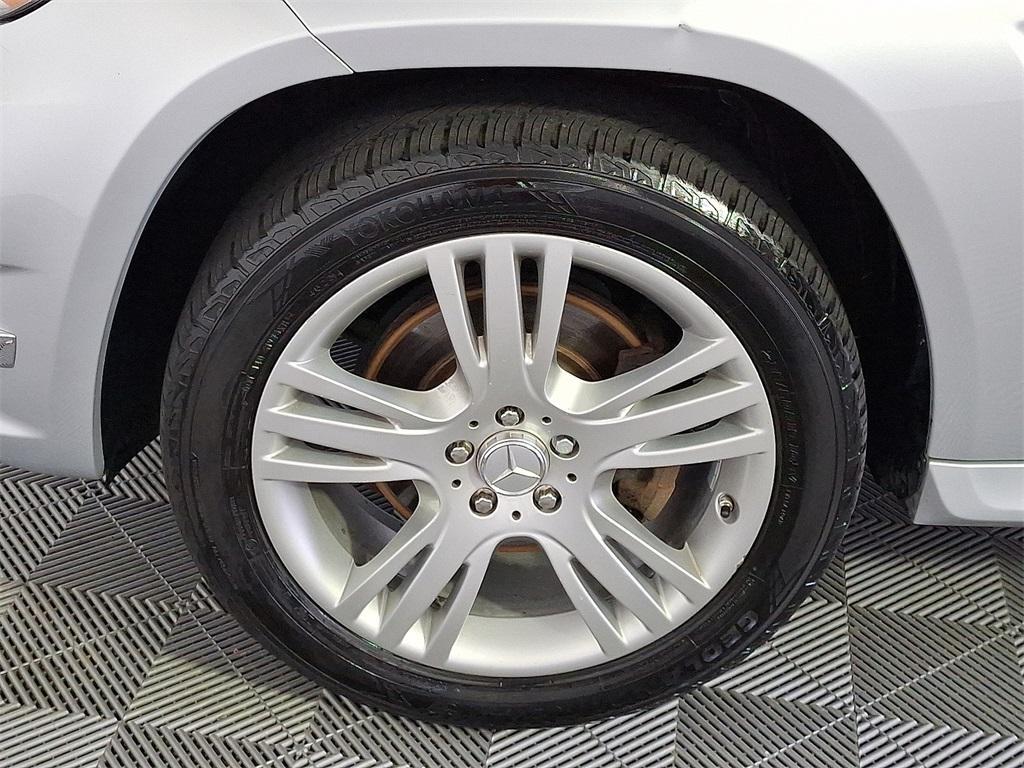 2015 Iridium Silver Metallic Mercedes-Benz GLK-Class