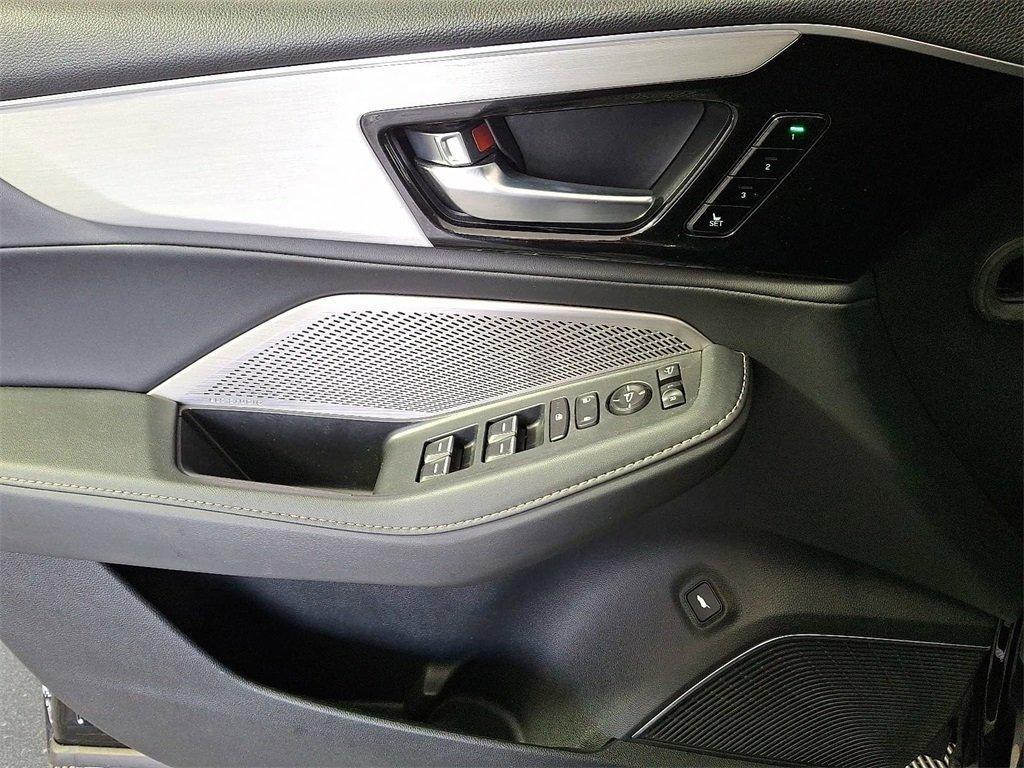 used 2023 Acura MDX car, priced at $33,444