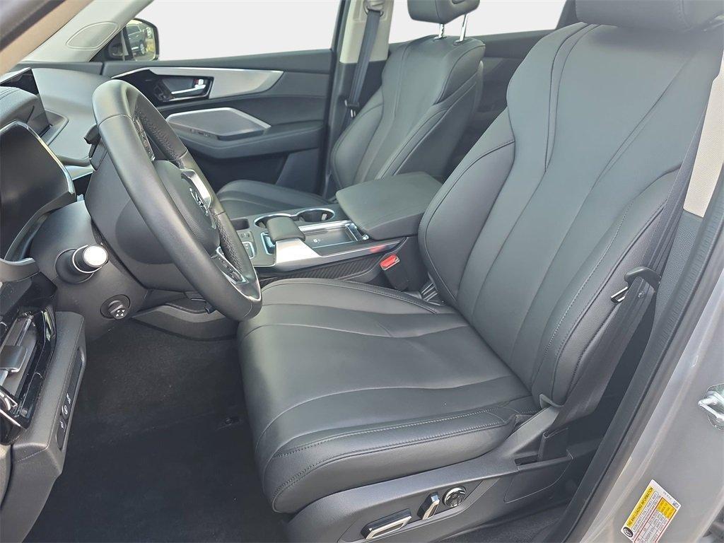 used 2024 Acura MDX car, priced at $35,998