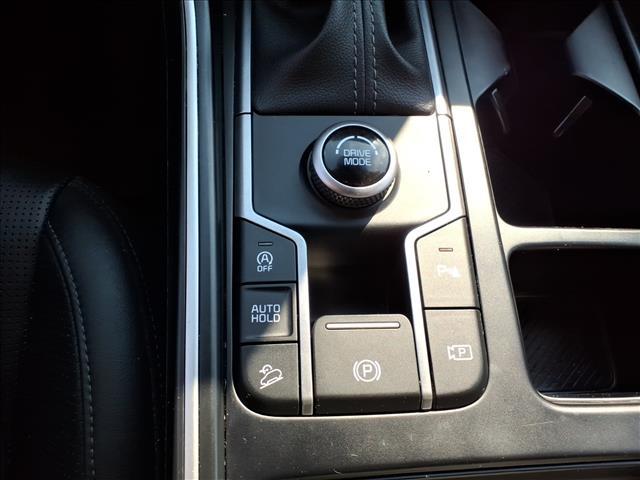 used 2025 Kia Sorento car, priced at $28,500