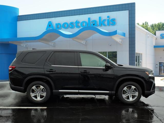 new 2025 Honda Pilot car, priced at $47,825