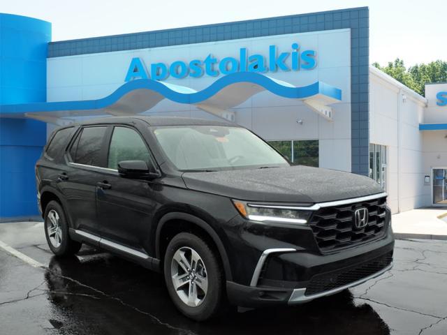 new 2025 Honda Pilot car, priced at $47,825