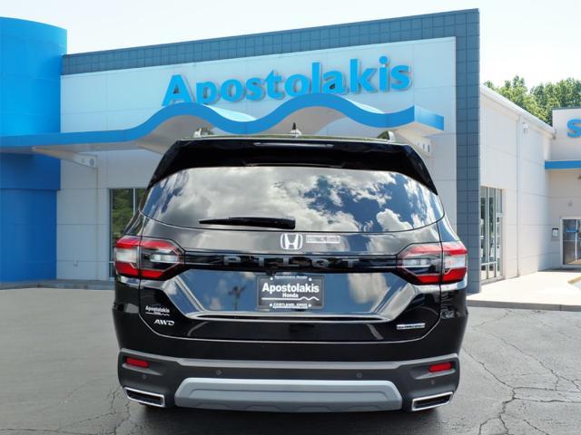 new 2025 Honda Pilot car, priced at $52,995