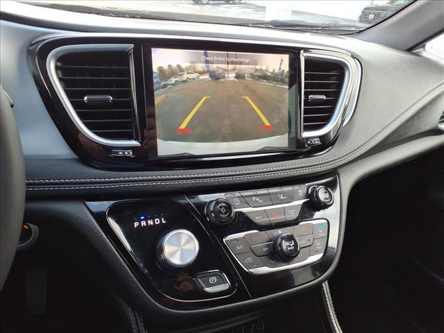 used 2025 Chrysler Pacifica car, priced at $33,000