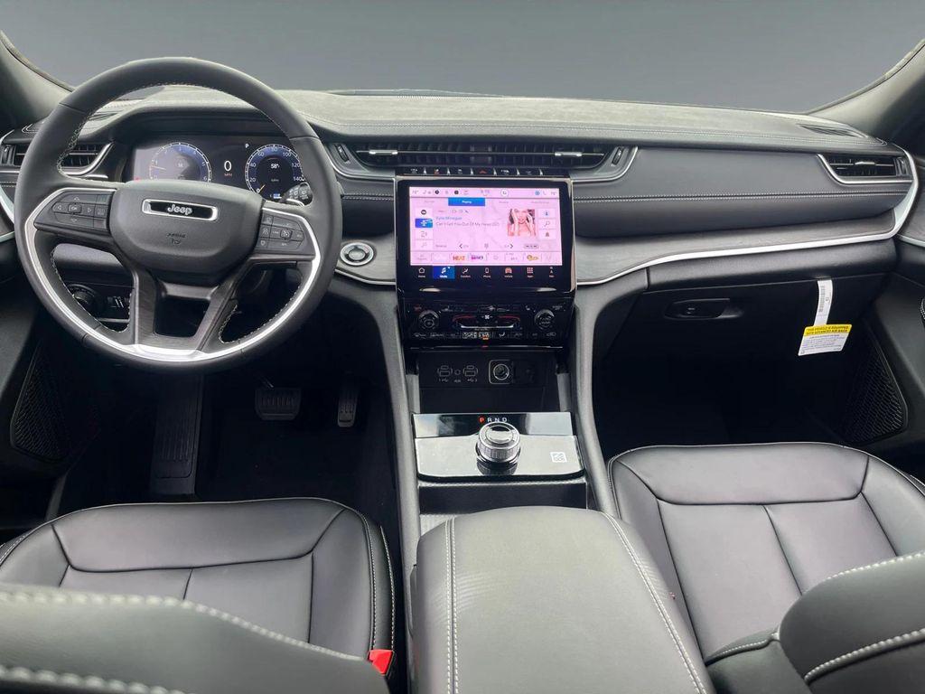 new 2025 Jeep Grand Cherokee L car, priced at $47,495