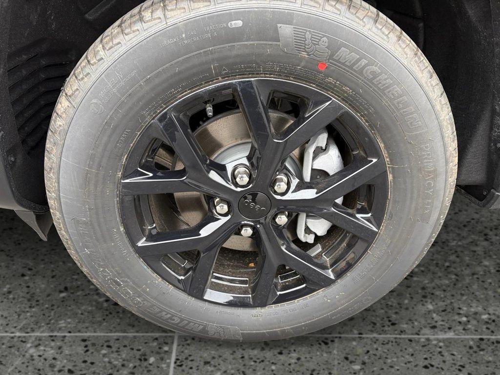 new 2026 Jeep Grand Cherokee car, priced at $48,250