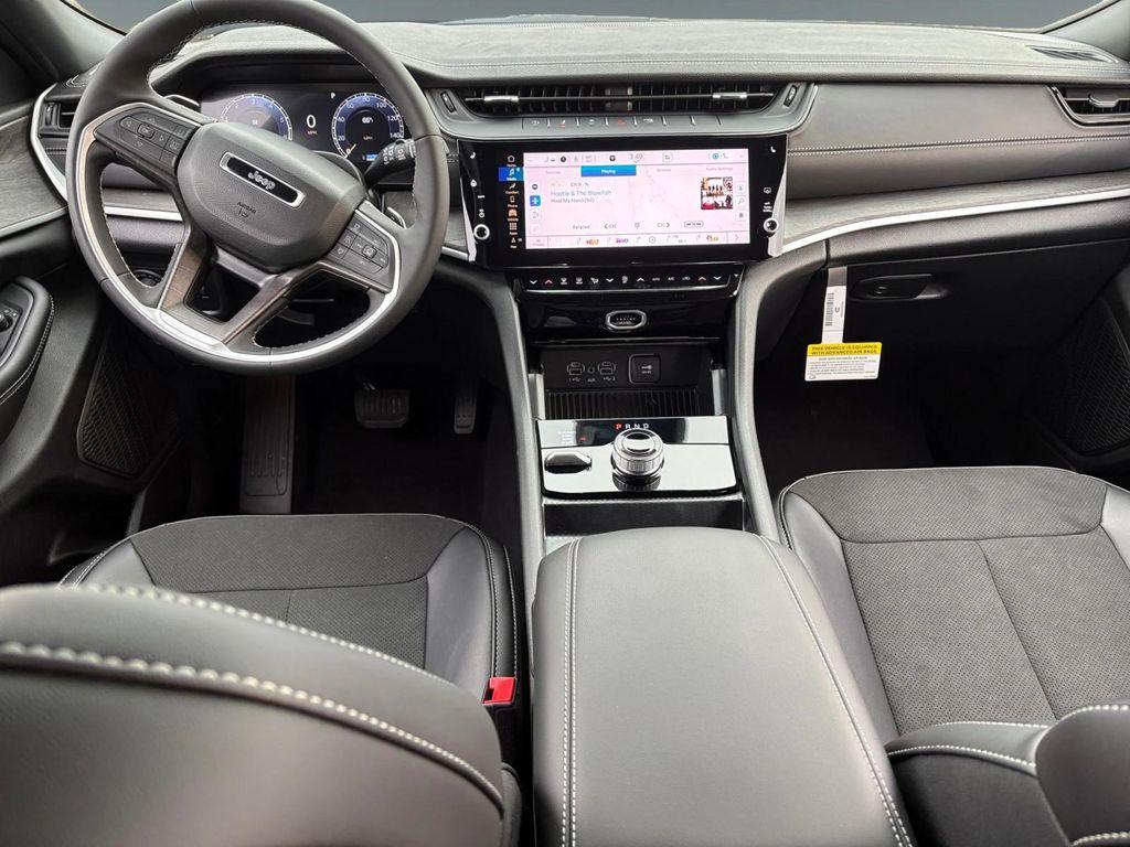 new 2026 Jeep Grand Cherokee car, priced at $48,250