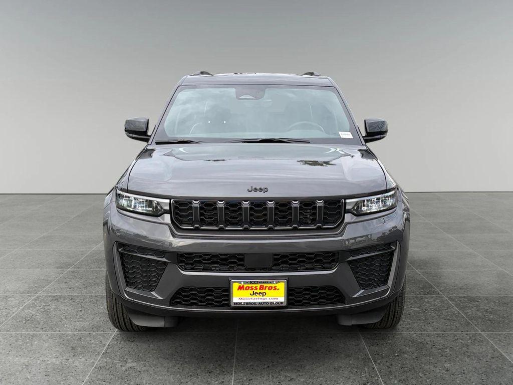 new 2026 Jeep Grand Cherokee car, priced at $46,250