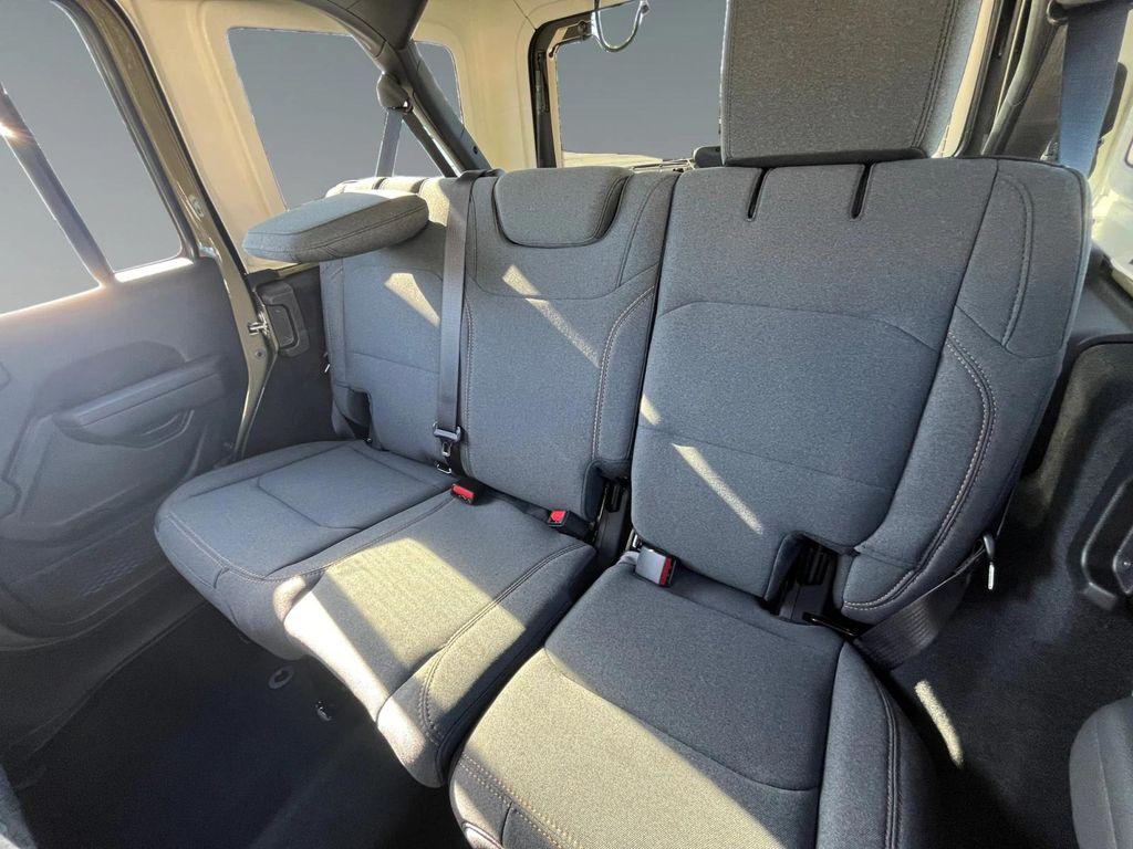 new 2026 Jeep Wrangler car, priced at $51,525