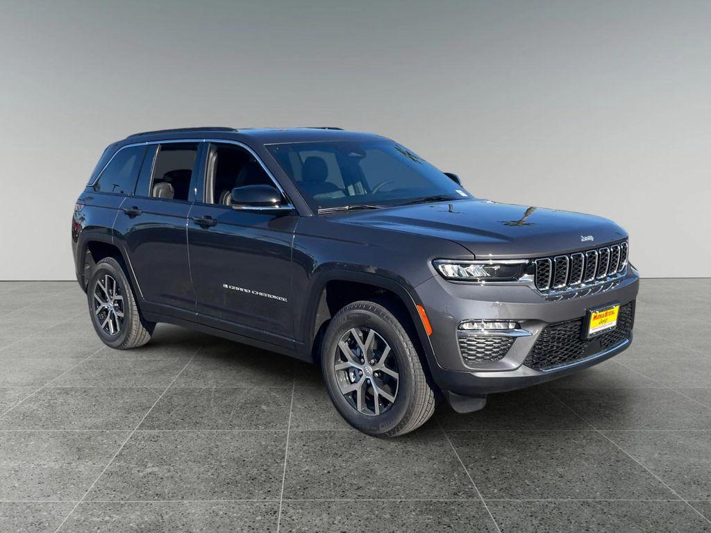 new 2025 Jeep Grand Cherokee car, priced at $45,495