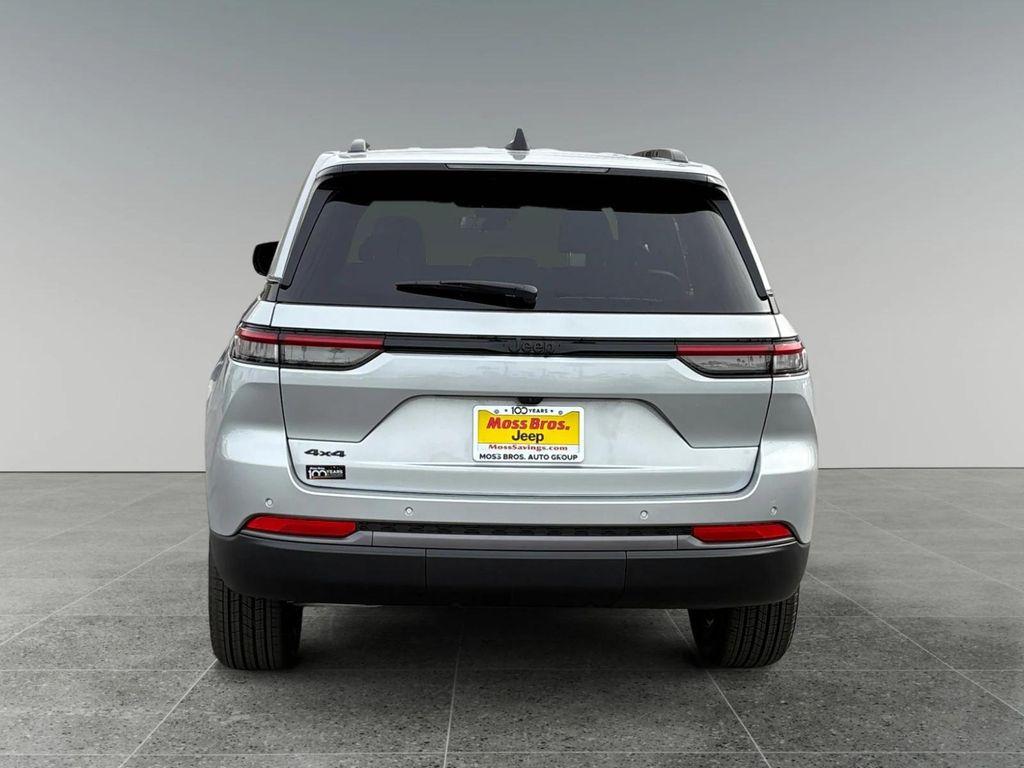 new 2026 Jeep Grand Cherokee car, priced at $48,250