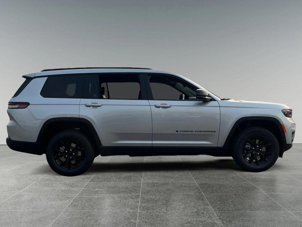 new 2025 Jeep Grand Cherokee L car, priced at $48,230