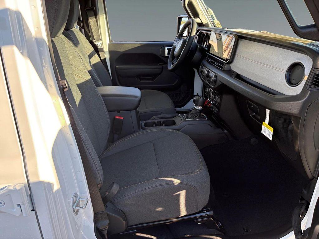 new 2026 Jeep Wrangler car, priced at $51,115