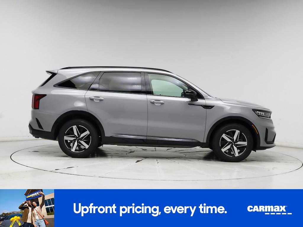 used 2023 Kia Sorento car, priced at $24,998