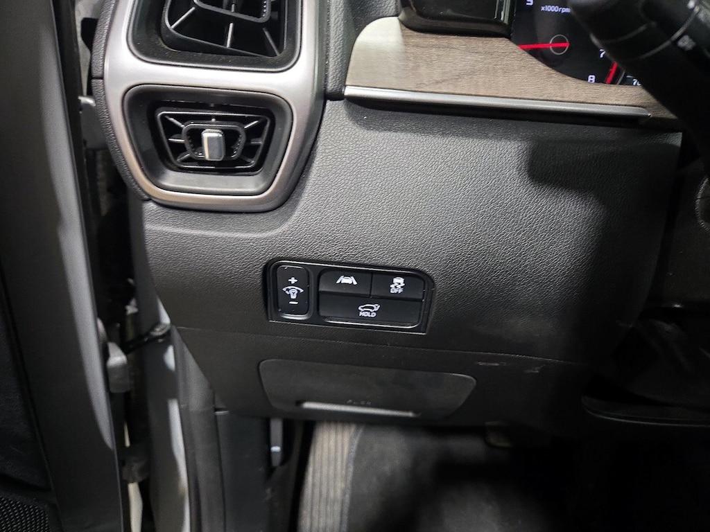 used 2023 Kia Sorento car, priced at $24,998