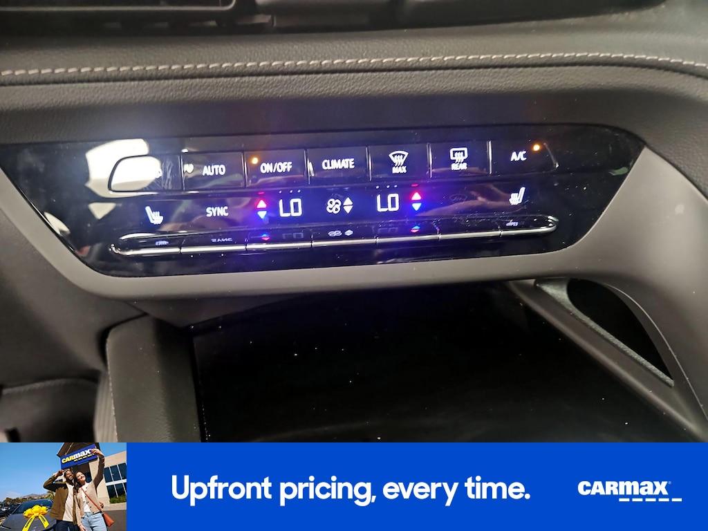 used 2023 Buick Envision car, priced at $26,998